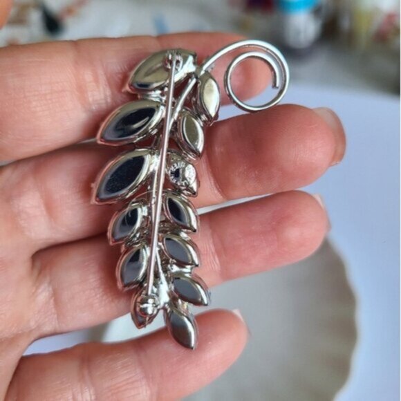 Vintage Jay Flex Sterling Silver Crystal Leaf Brooch Pin - Picture 8 of 14